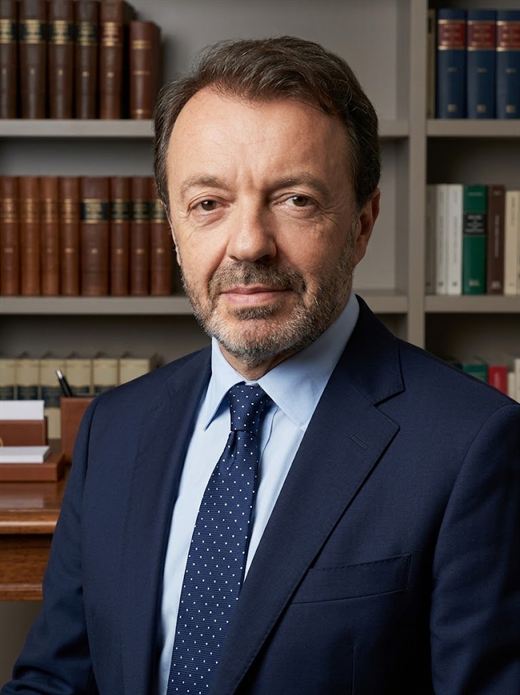 Ο Ανδρέας Καλλιγάς, επικεφαλής του γραφείου